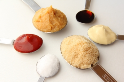 ・食塩・醤油・香辛料（スパイス・ハーブ）
・卵製品（割卵・粉卵・液卵）・乳製品（全粉乳・脱脂粉乳）
・うま味調味料・加工調味料（スープ・めんつゆ・だし）